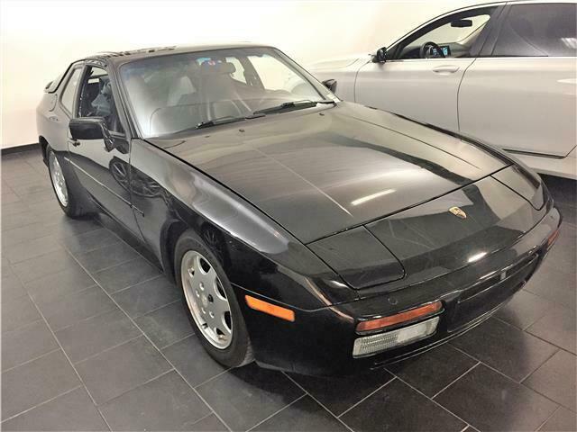 1991 Porsche 944 S2 Ridiculous Book of Documentation, 97K - photo 4