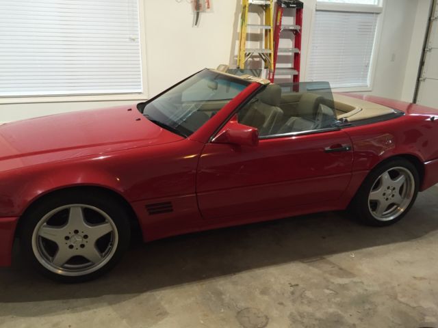1991 Red Mercedes Benz SL 500 V-8 1991 Mercedes-Benz 500-Series