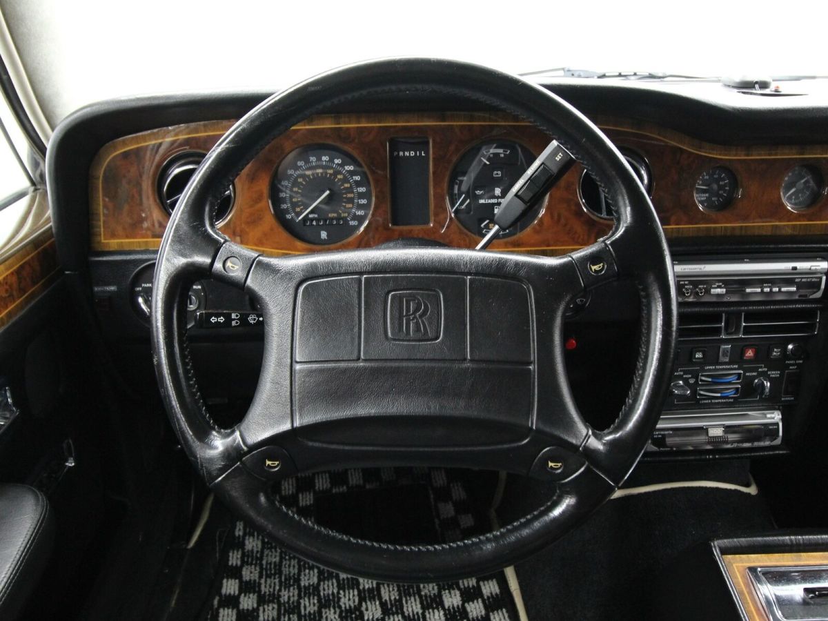 1991 Rolls-Royce Silver Spirit/Spur/Dawn Hearse - photo 11