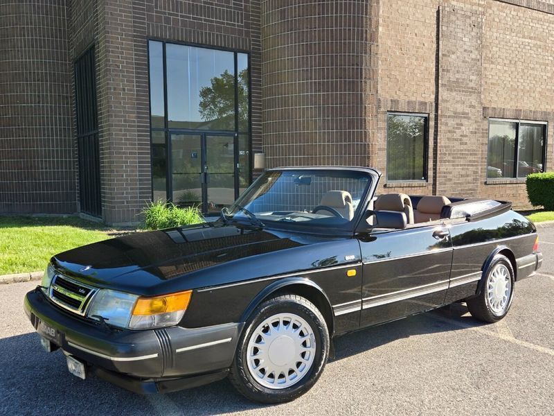 1991 Saab 900 2dr Convertible Turbo - photo 2