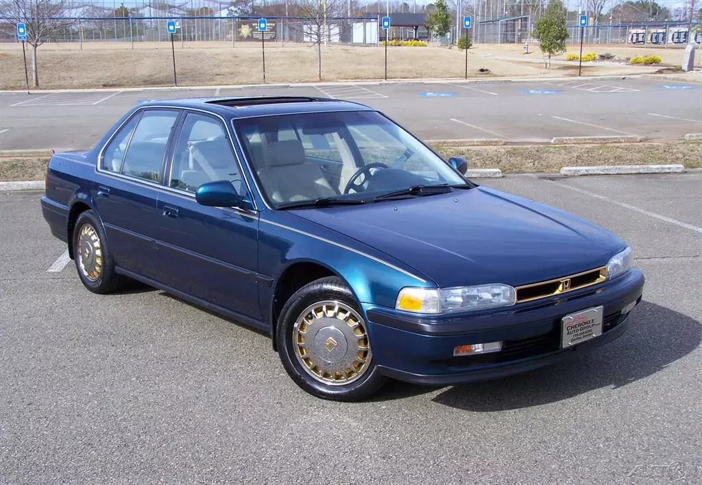 1991 SE Premium Used 2.2L I4 16V Sedan 1991 Honda Accord SE Premium