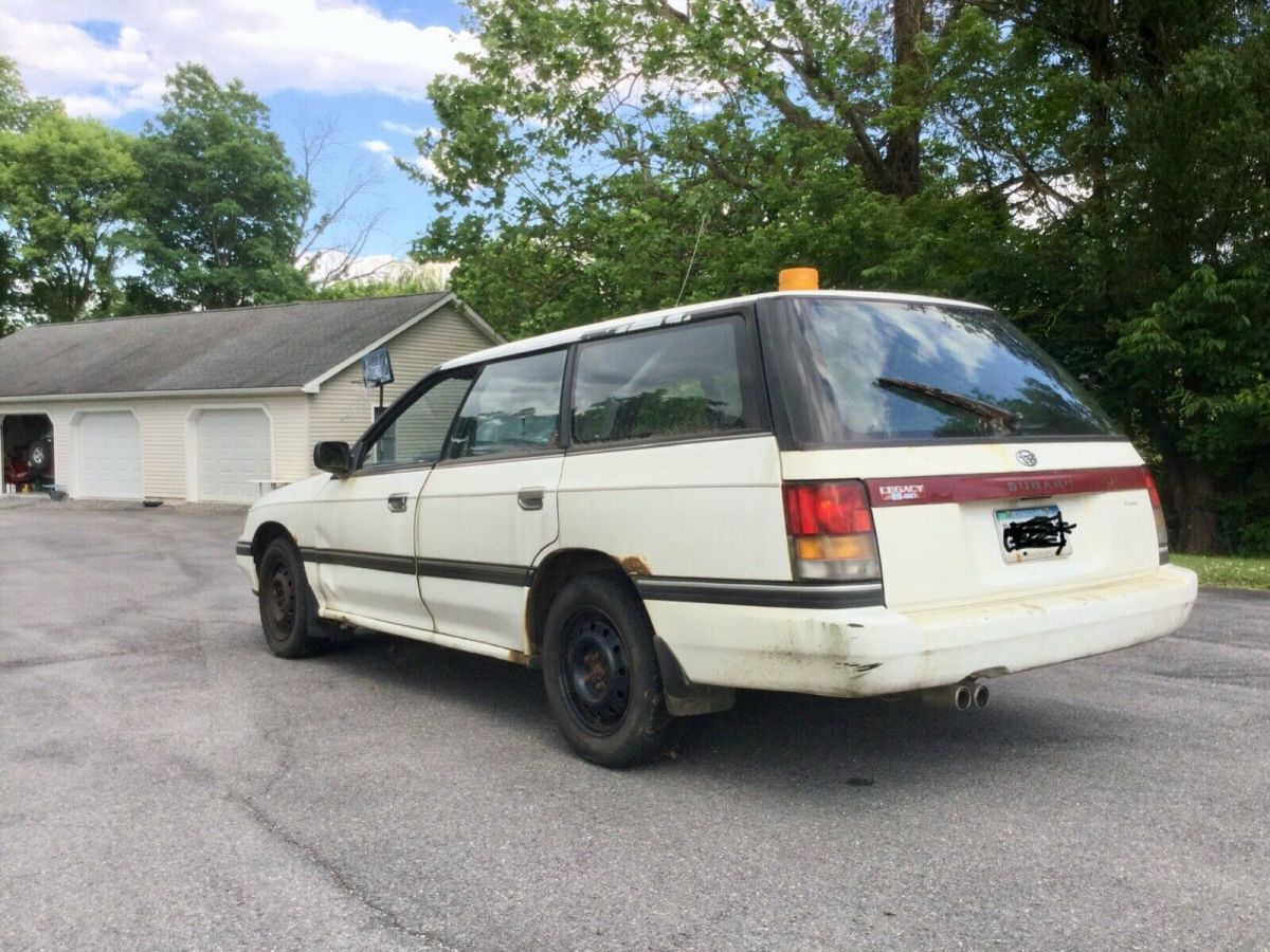 1991 Subaru Legacy L - photo 2