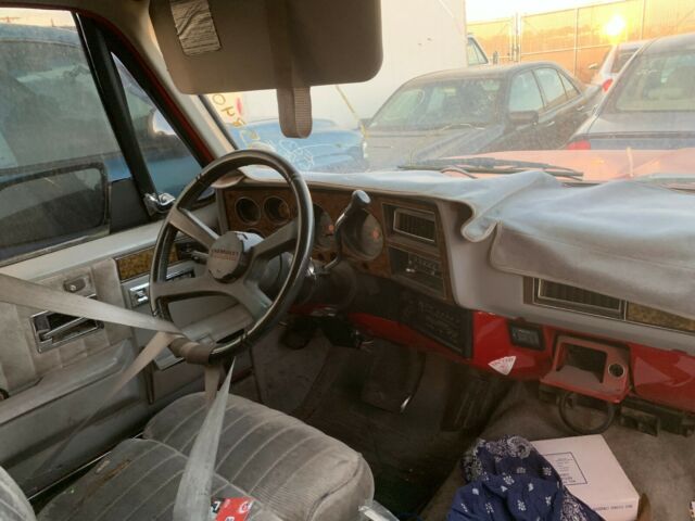 1991 Chevrolet Suburban 2500 - photo 6
