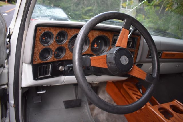 1991 Chevrolet Suburban Starcraft - photo 10