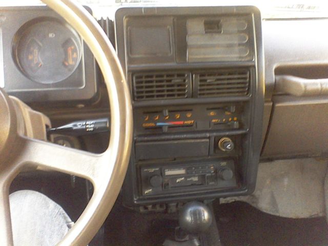 1991 Suzuki Samurai JA Sport Utility 2-Door - photo 6