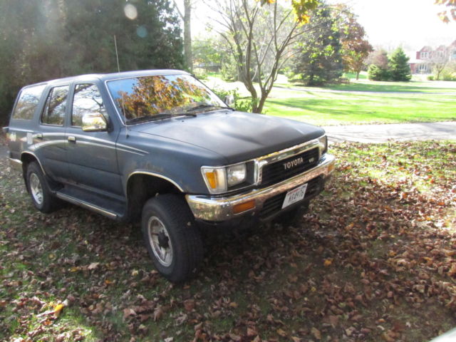 1991 Toyota 4Runner SR5 Sport Utility 4-Door - photo 2