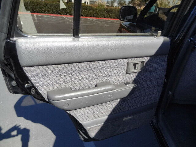 1991 Toyota 4Runner SR5 4x4/4WD SUV Low Miles - photo 10