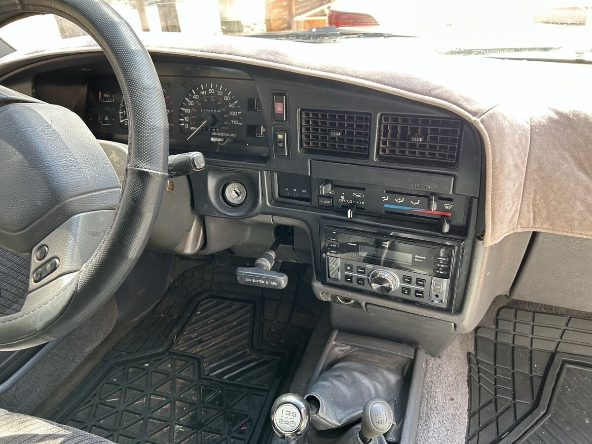 1991 Toyota 4Runner VN39 SR5 - photo 10