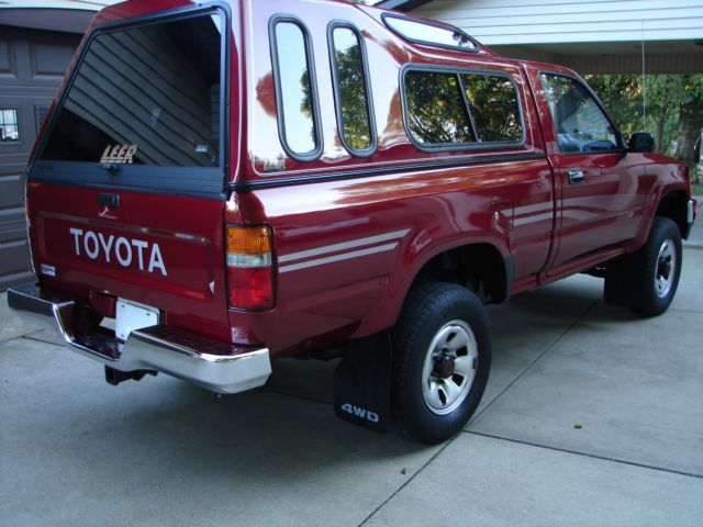 1991 Toyota Pickup DLX 56,000 original miles One Owner Nice!! - photo 5