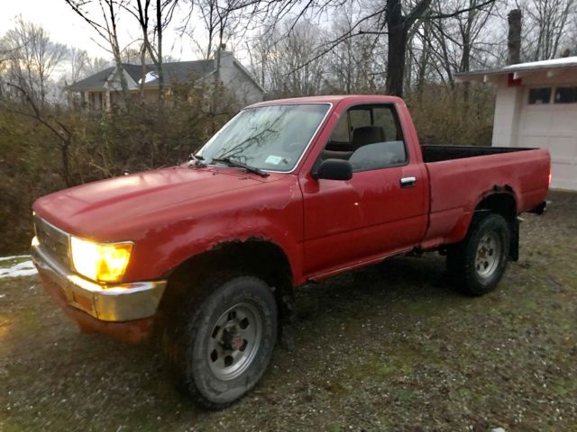 1991 TOYOTA 4X4 V6 5 SPEED PICKUP TRUCK SHORT BED RUNS DRIVES GOOD GAS PROJECT 1991 Toyota Tacoma 4X4 TACOMA