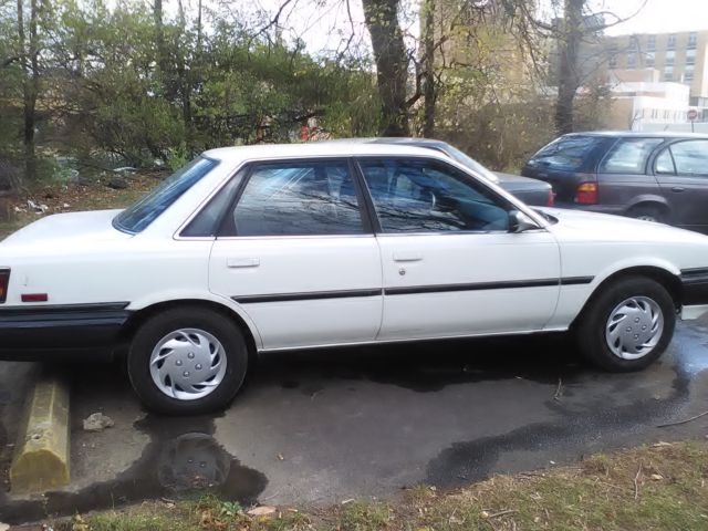 1991 Toyota Camry Base Sedan 4-Door 2.0L 1991 Toyota Camry Base Sedan 4-Door