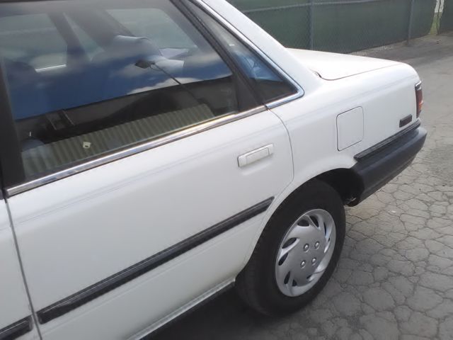 1991 Toyota Camry Base Sedan 4-Door - photo 7