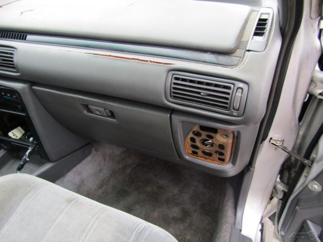 1991 Toyota Camry Deluxe - photo 12