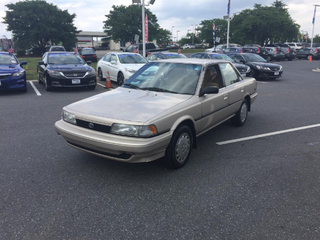 1991 TOYOTA CAMRY DLX SEDAN 2.0L 4 CYLINDER 70K MILES NO RESERVE 1991 Toyota Camry DLX