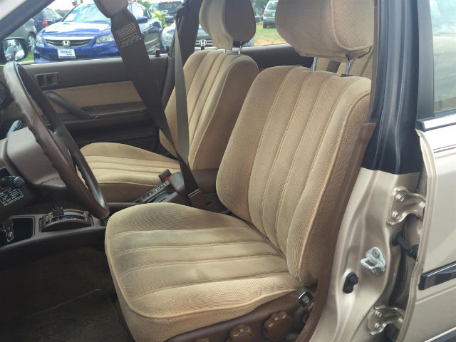 1991 Toyota Camry DLX - photo 11