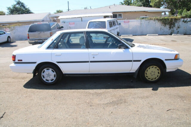 1991 Toyota Camry Deluxe - photo 7