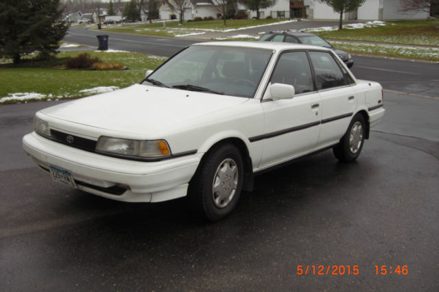 1991 Toyota Camry LE All Trac Sedan 4-Door - photo 4