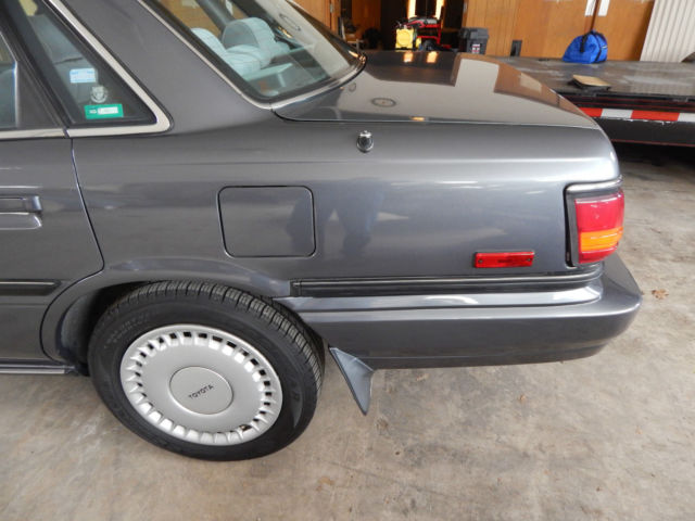 1991 Toyota Camry - photo 2