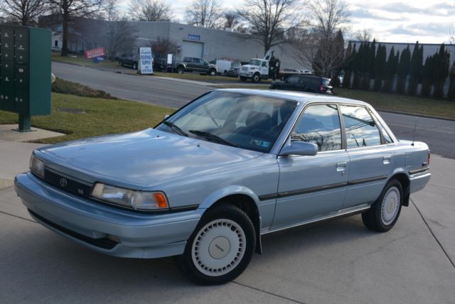 1991 Toyota Camry LE - photo 2