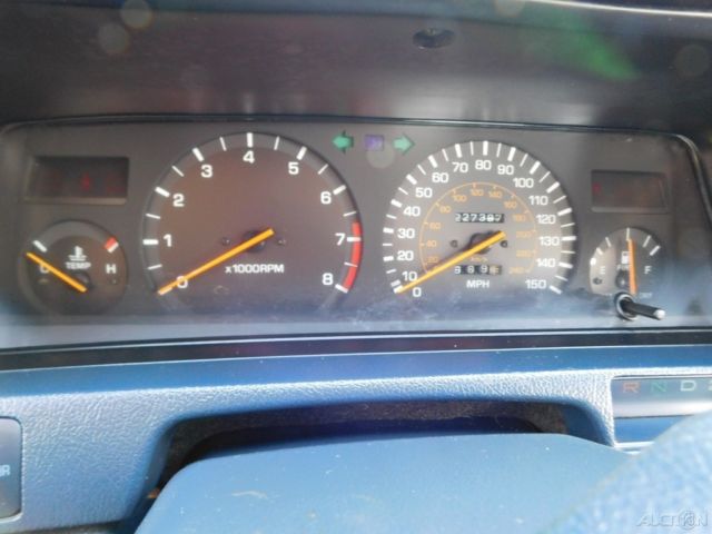 1991 Toyota Camry LE V6 - photo 10