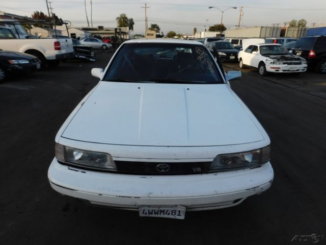 1991 Toyota Camry LE V6 - photo 2