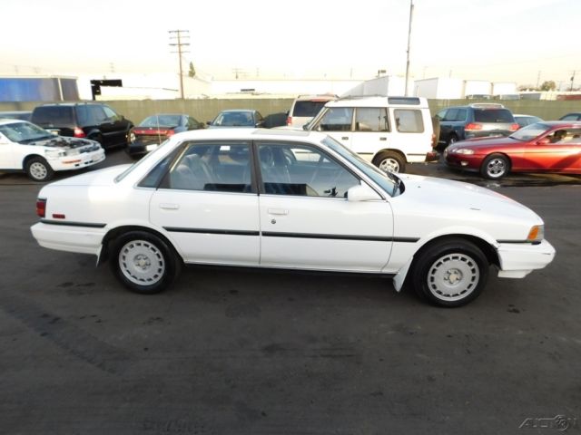 1991 Toyota Camry LE V6 - photo 3