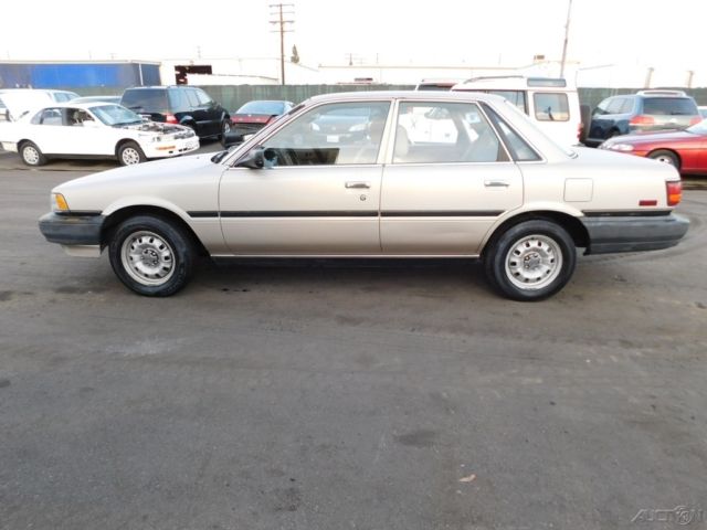 1991 Toyota Camry - photo 3
