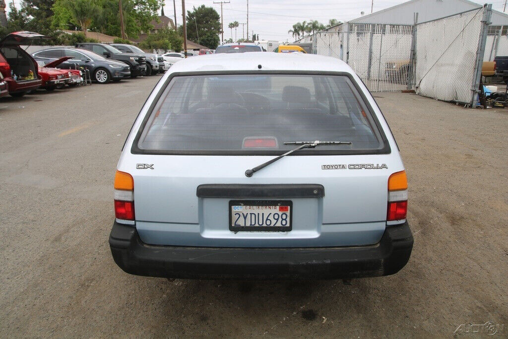 1991 Toyota Corolla Deluxe - photo 6