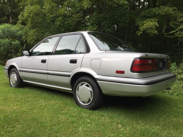 1991 Toyota Corolla DX - photo 2