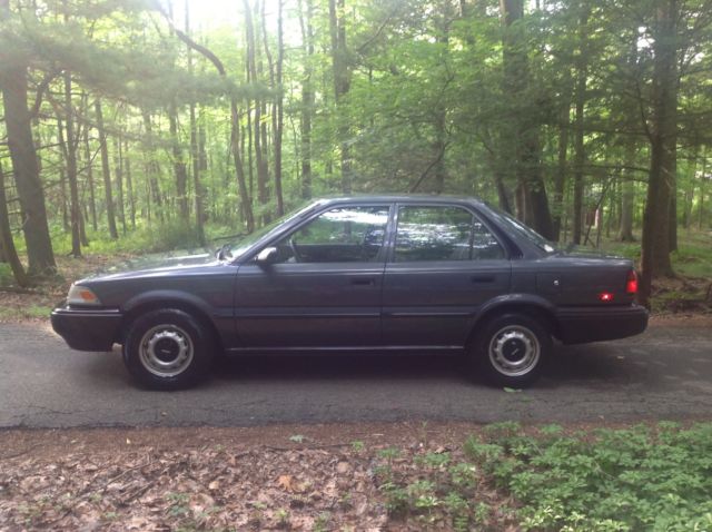 1991 Toyota Corolla Sedan - photo 3