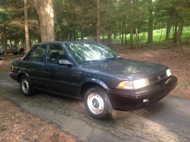 1991 Toyota Corolla Sedan - photo 8