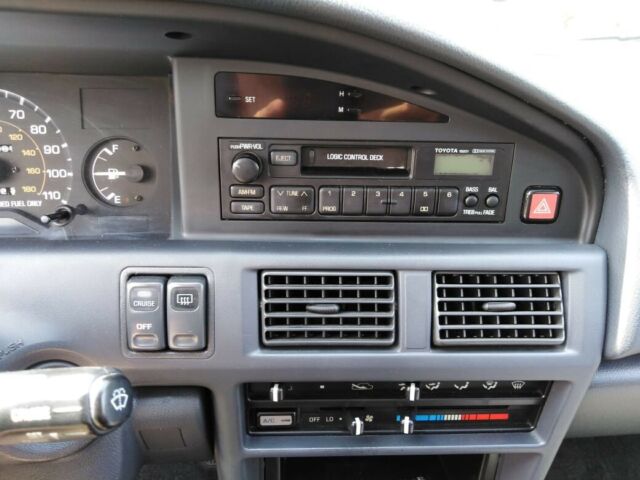 1991 Toyota Corolla Deluxe - photo 11