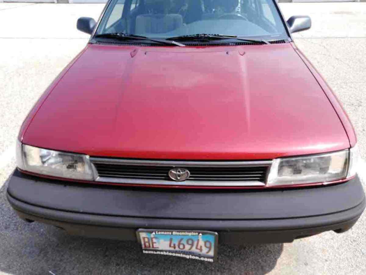 1991 Toyota Corolla DLX - photo 2