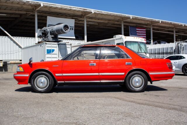 1991 Toyota Crown - photo 2