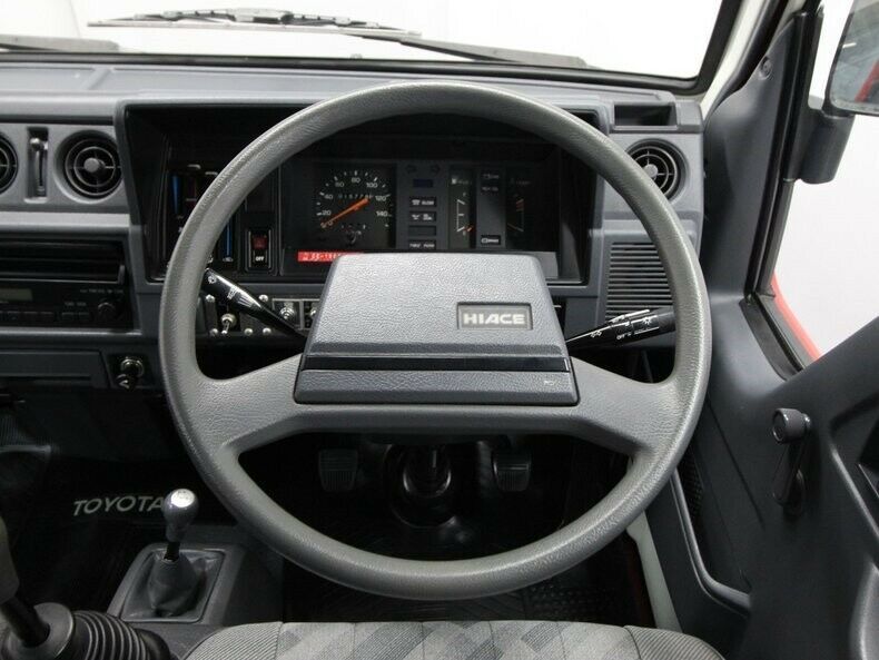 1991 Toyota HiAce Firetruck - photo 10