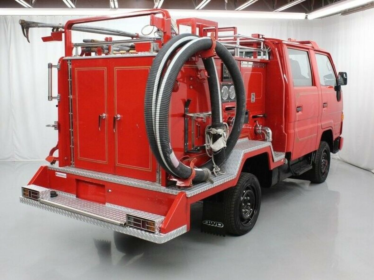 1991 Toyota HiAce Firetruck - photo 7