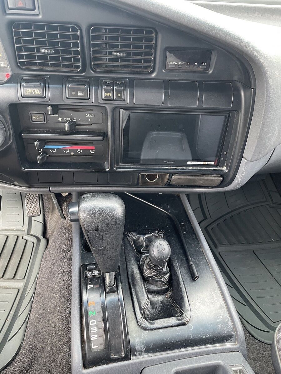 1991 Toyota Land Cruiser FJ80 - photo 9