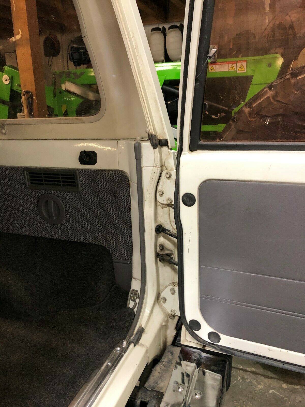 1991 Toyota Land Cruiser ZX Limited - photo 8