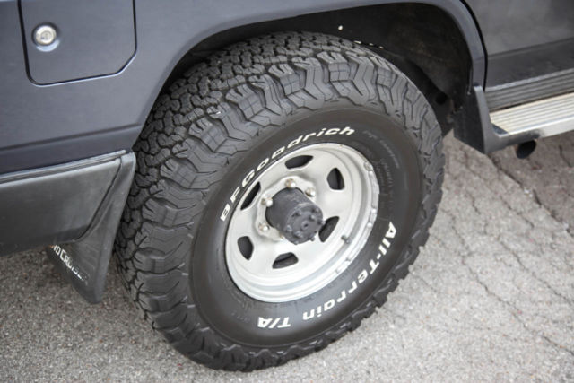 1900 Toyota Land Cruiser PZJ77 3.5L 5-Speed - photo 13