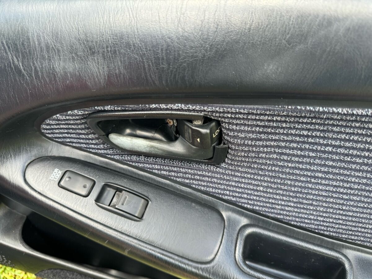 1991 Toyota MR2 - photo 7