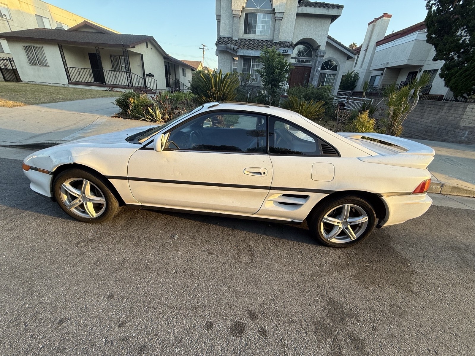 1991 Toyota MR2 - photo 2