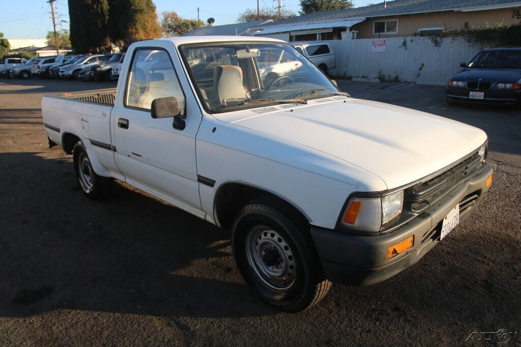 1991 Toyota Pickup - photo 2
