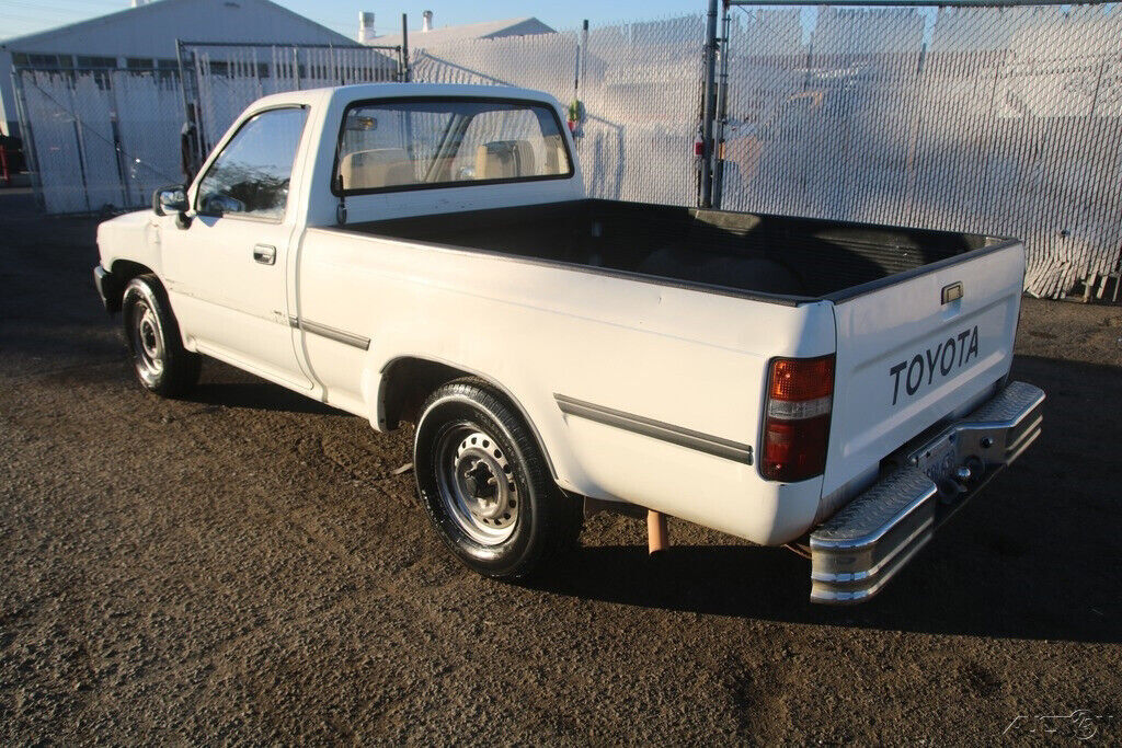 1991 Toyota Pickup - photo 7
