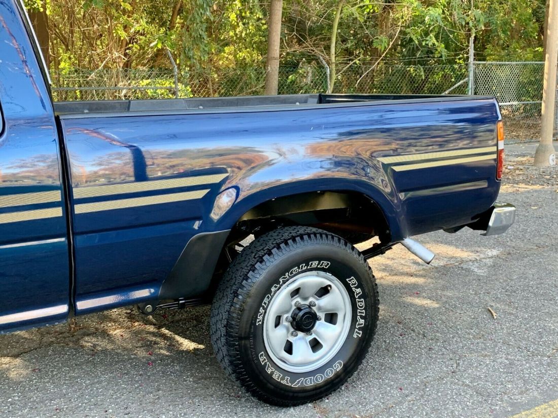 1991 Toyota Other Deluxe 4X4 - photo 10