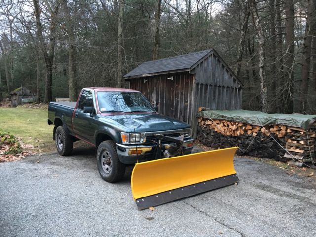 1991 Toyota Pickup - 4x4 22RE w/ plow for parts or repair - NO RESERVE! - RELIST 1991 Toyota Tacoma regular cab