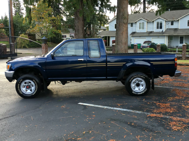 1991 Toyota Tacoma SR5 4x4 Extra Cab - photo 2