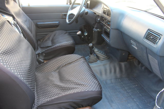 1991 Toyota pickup 4X4 PICKUP - photo 12