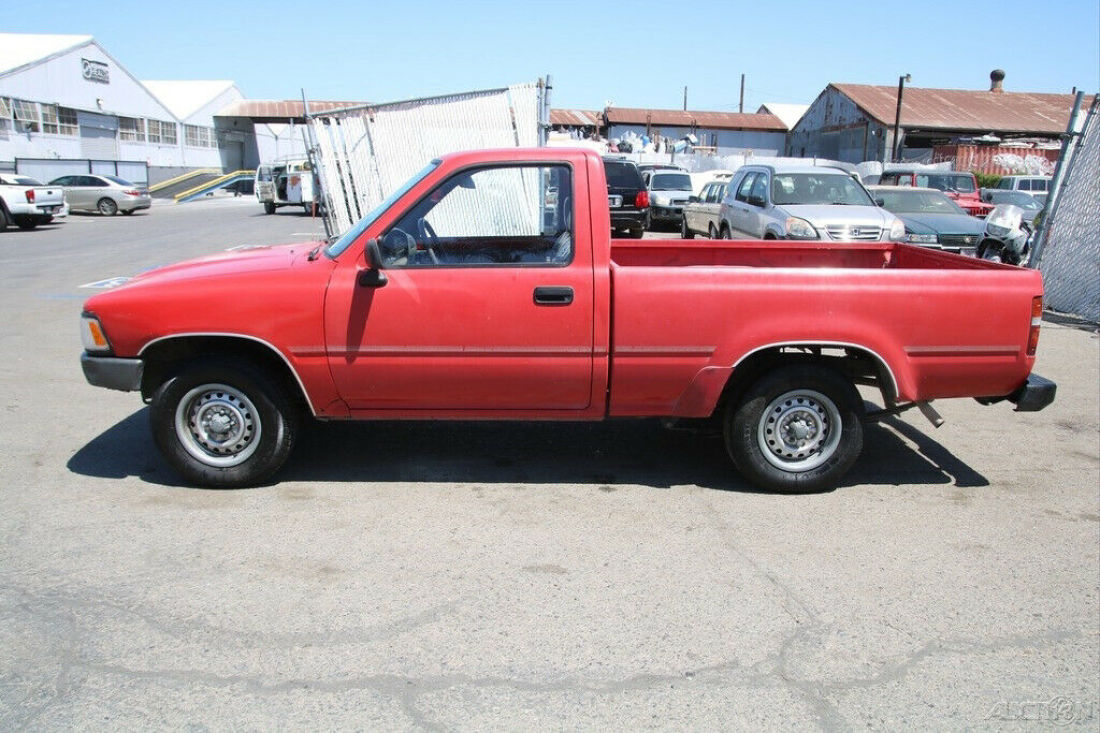 1991 Toyota Pickup - photo 2
