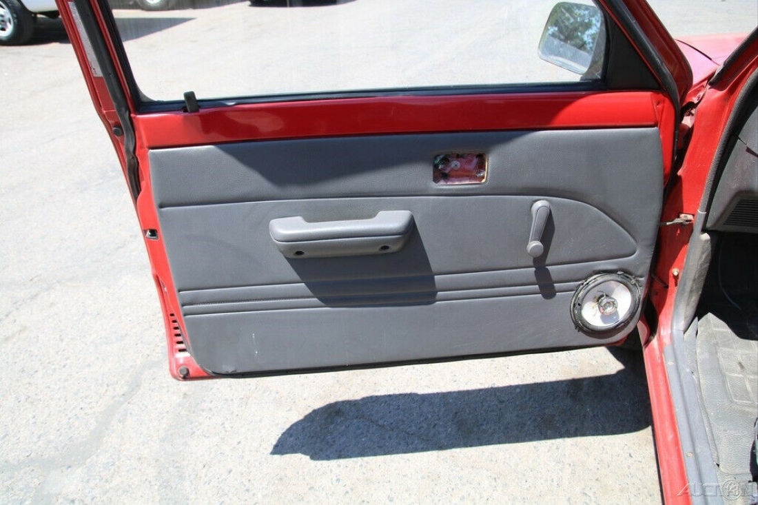 1991 Toyota Pickup - photo 9
