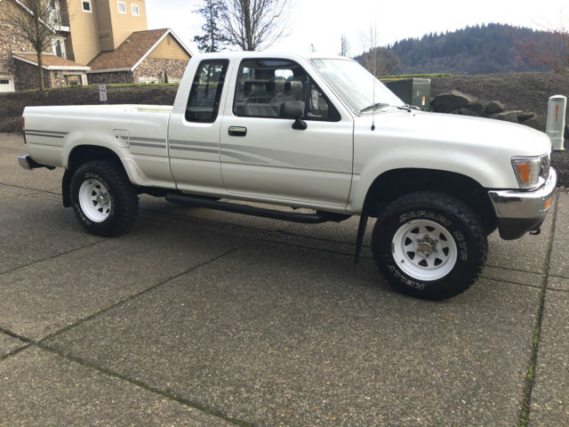 1991 Toyota pickup - photo 3